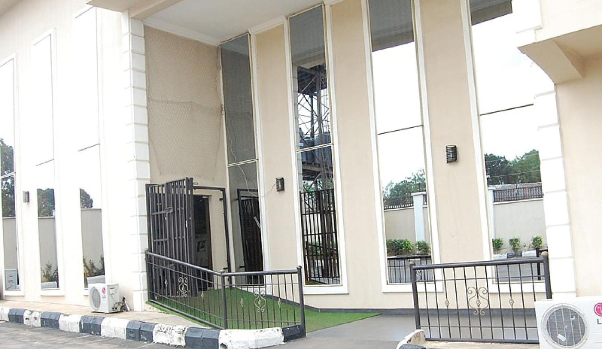 Room In Lodge - Orchard Hotel, Ibadan Exterior photo