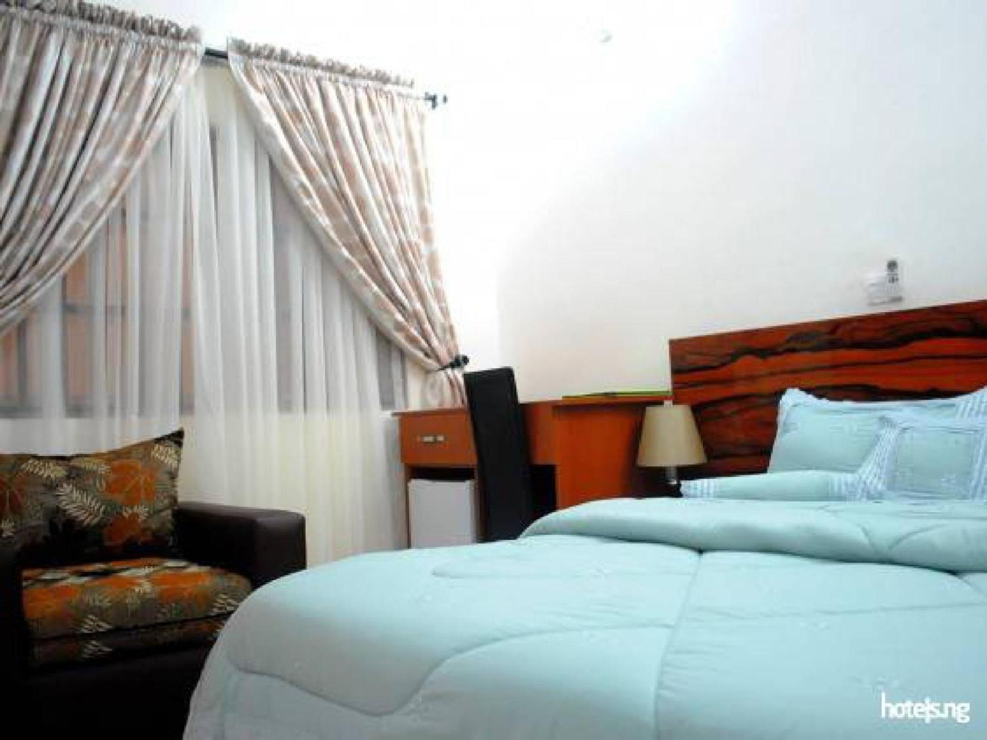 Room In Lodge - Orchard Hotel, Ibadan Exterior photo